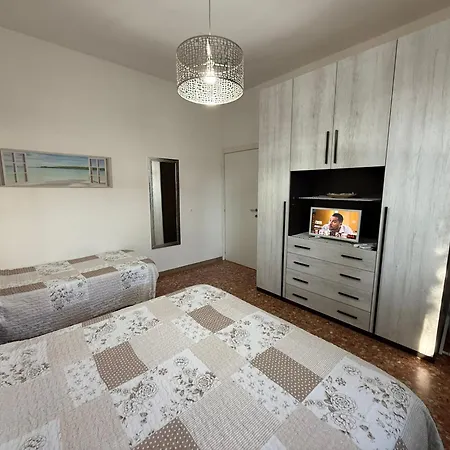 Antonia Holiday home