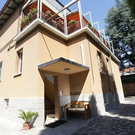 Antonia Holiday home